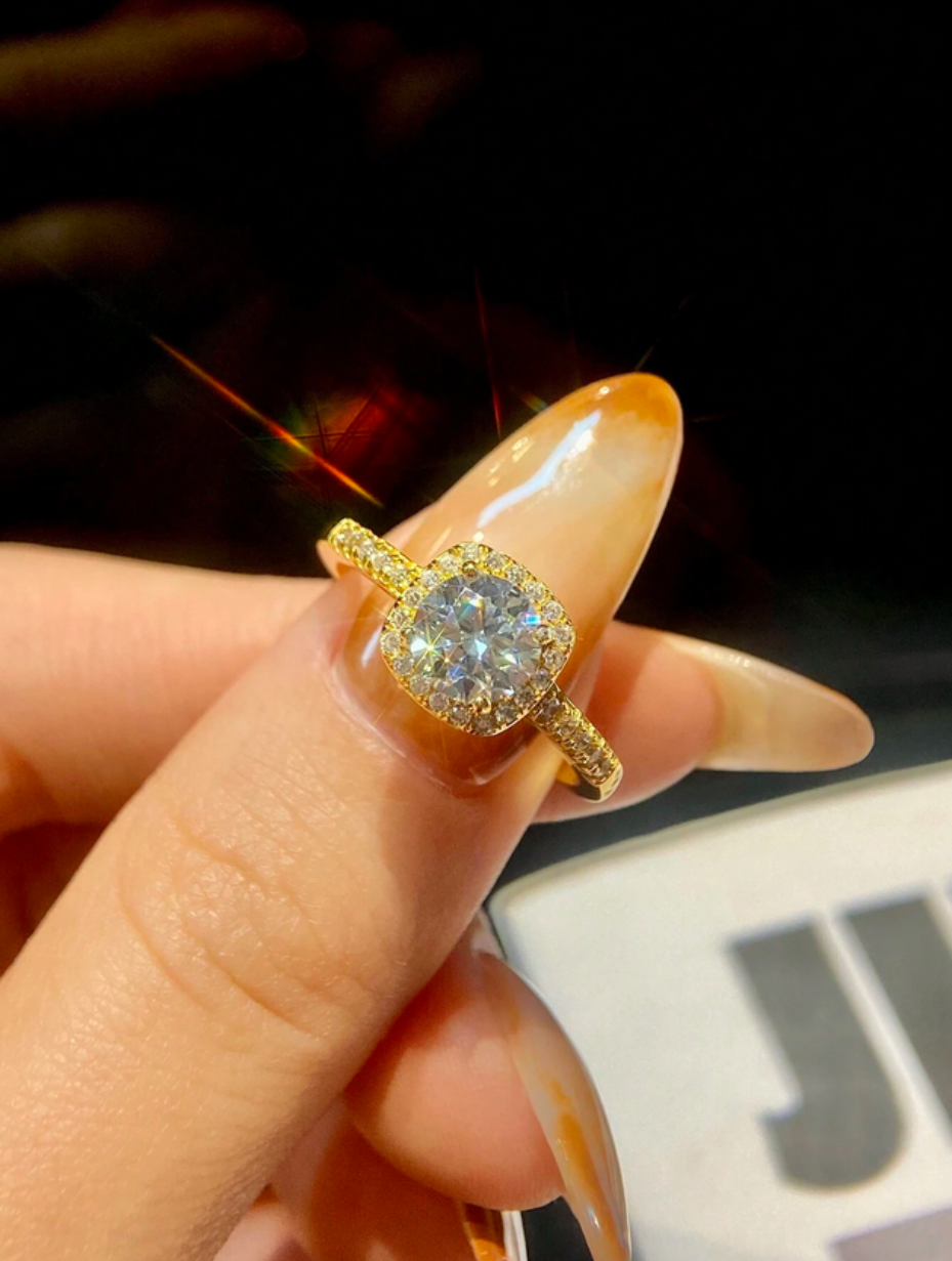 Luksus Moissanit Ring | Tidløs Glitre