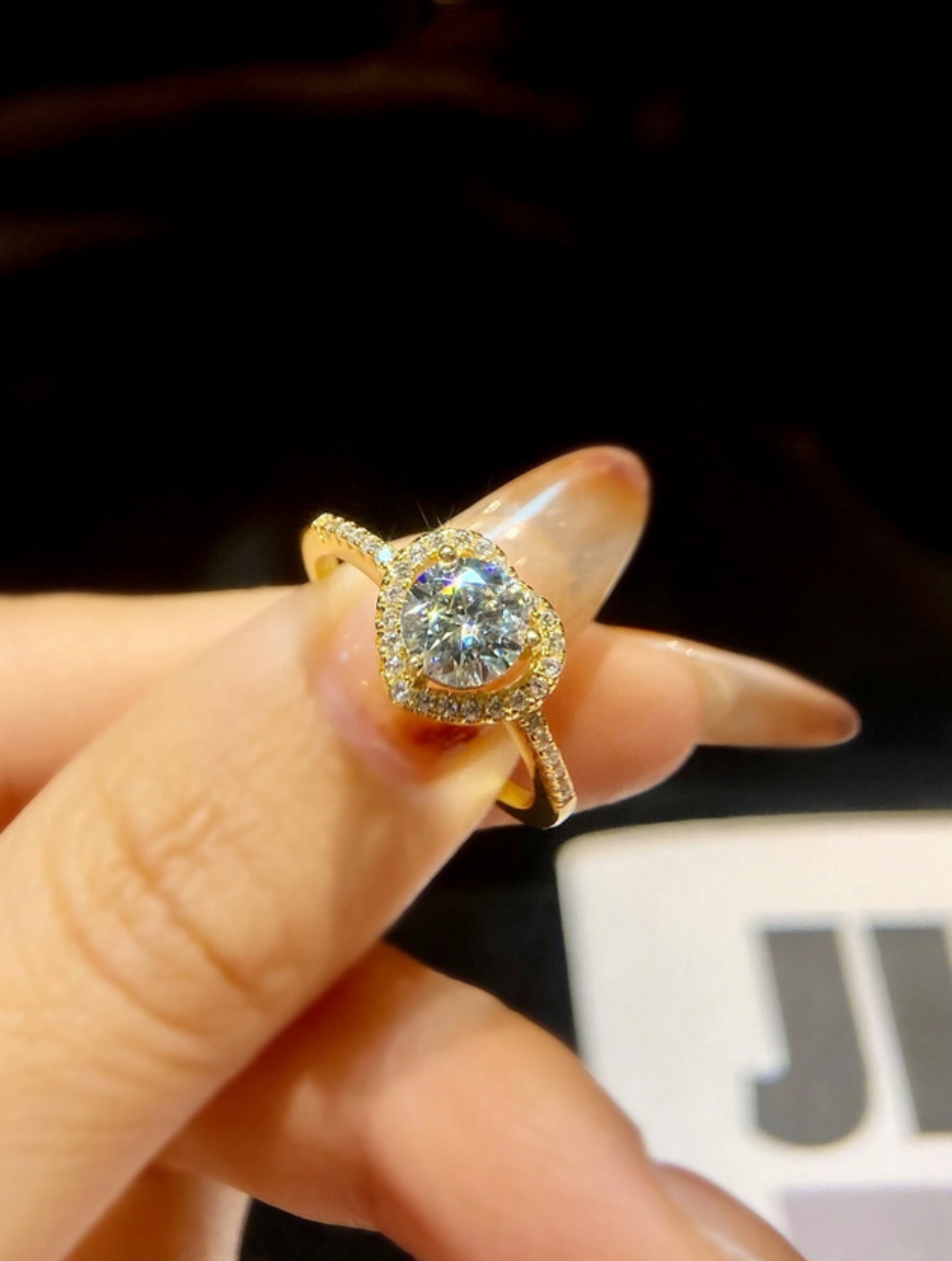 Esberry Moissanit Evighedsring | Klassisk Elegance