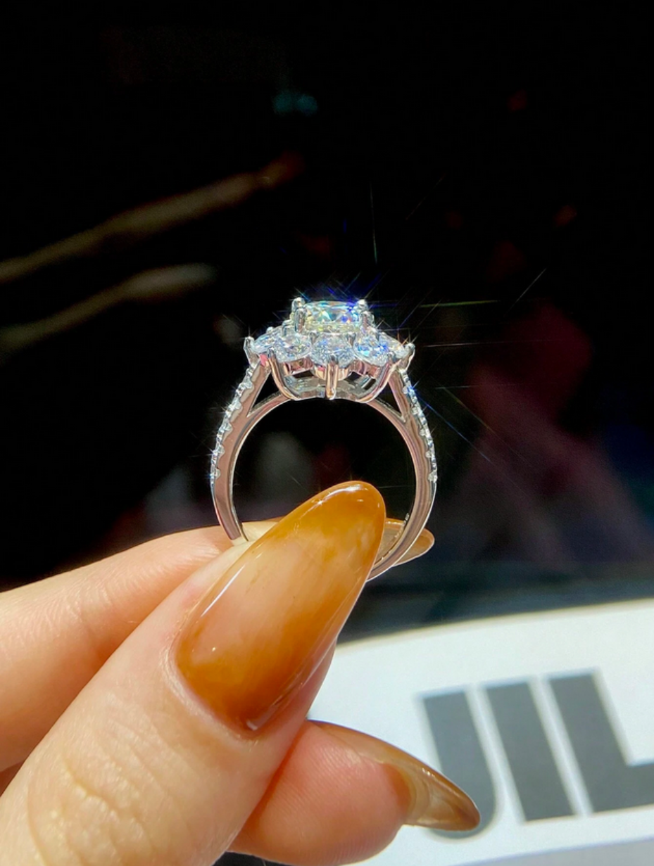 Moissanite Flower Ring | S925 Sterling Silver Elegant Jewelry