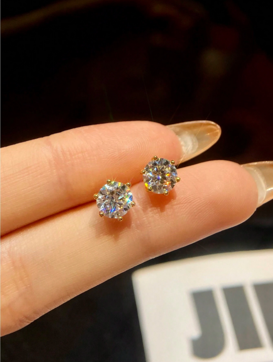 Moissanite Stud Earrings | Six-Claw Design