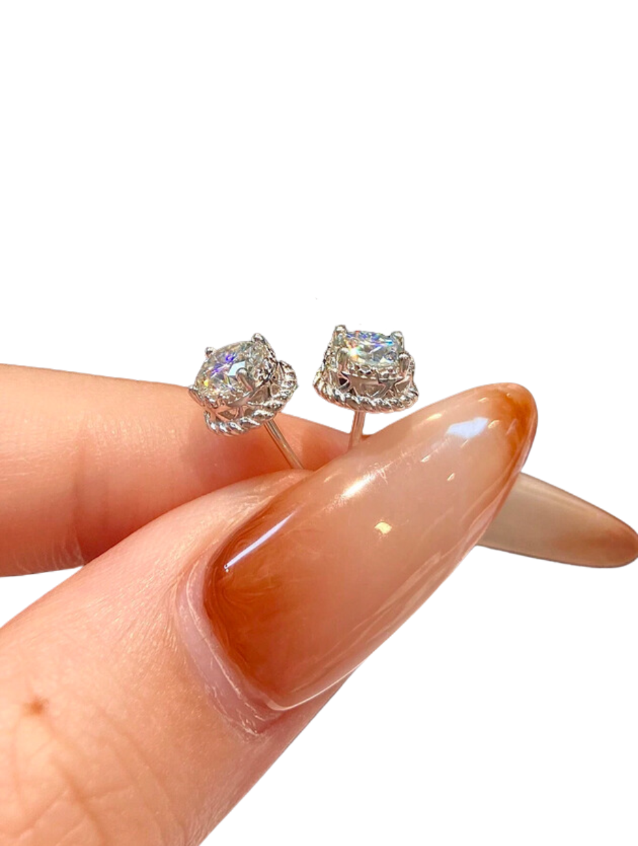 Twisted Crown Moissanite Stud Earrings | D Color