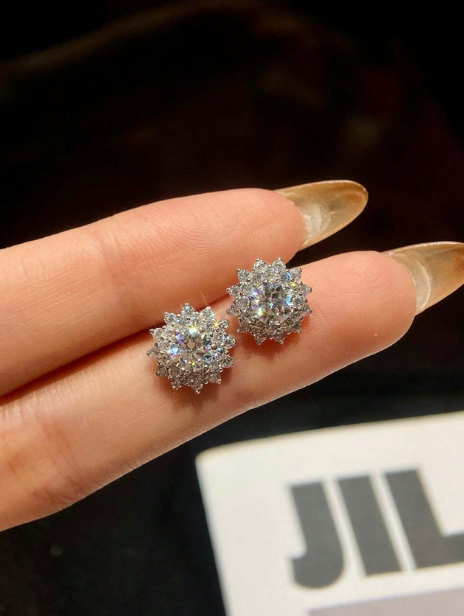 Sunflower Moissanite Stud Earrings | S925 Sterling Silver