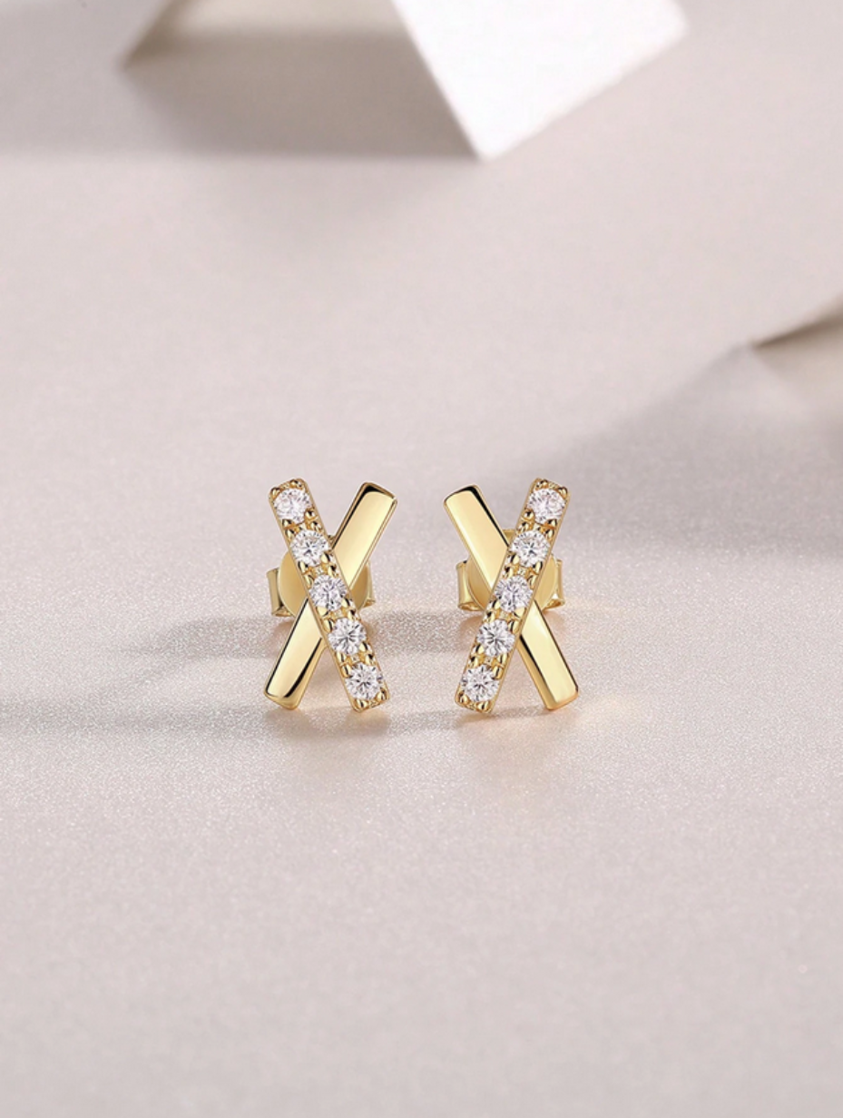 18K Gold-Plated Moissanite Stud Earrings | Elegant & Dazzling