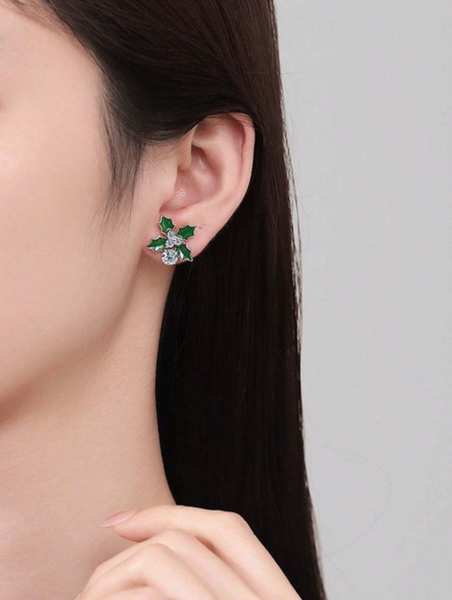 S925 Sterling Silver Moissanite Earrings | Elegant Green Leaf Design