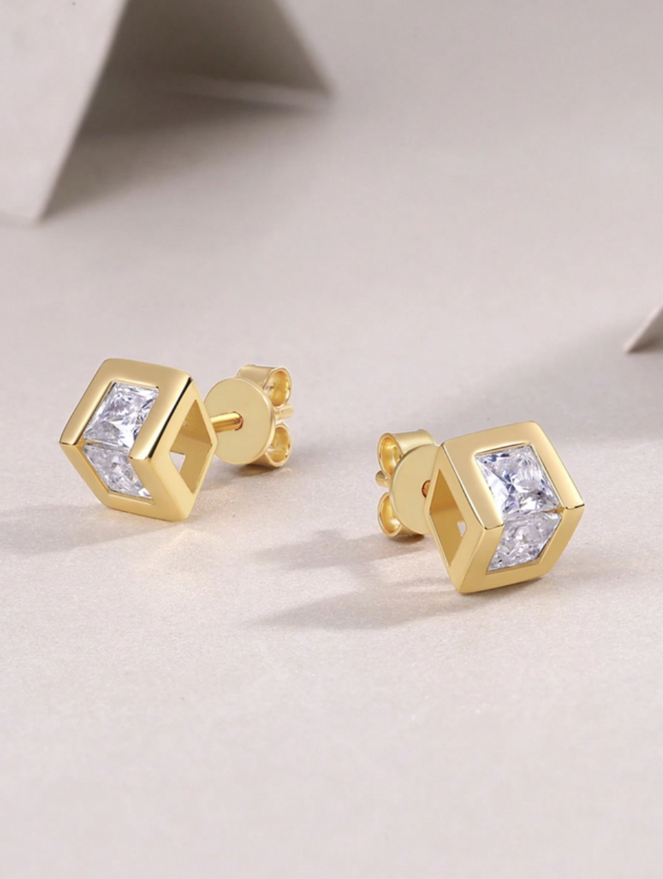 18K Gold-Plated Moissanite Square Stud Earrings | Elegant & Dazzling