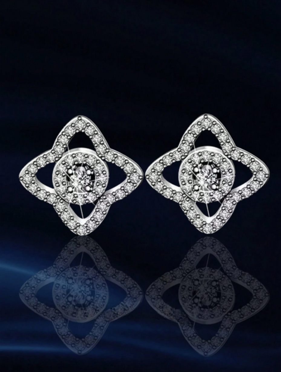 S925 Moissanite Clover Earrings | Timeless Charm