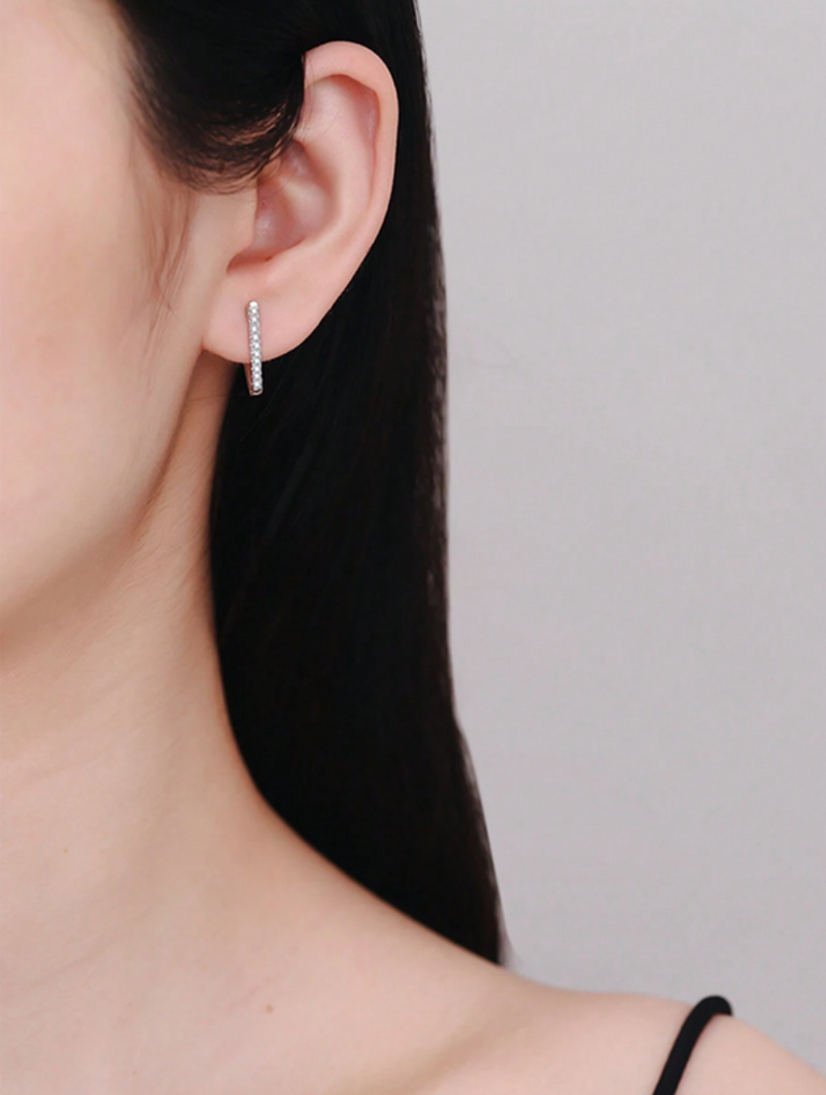 V-Shaped Moissanite Earrings | 925 Silver