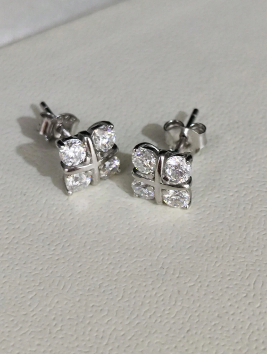 Classic Cross Moissanite Earrings | S925 Silver