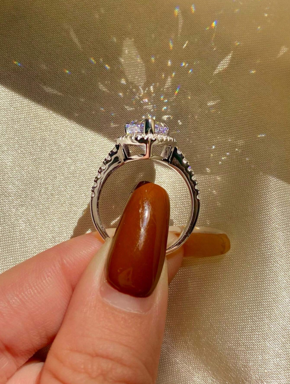 Sterlingsølv Vanddråbe Mousserende Ring | Elegant Statement