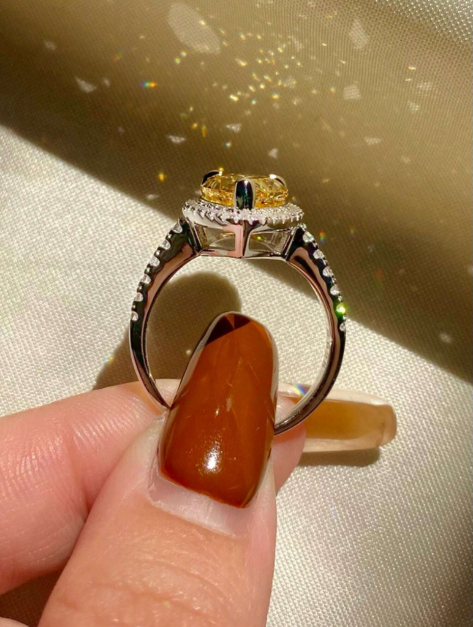 Sterlingsølv Vanddråbe Mousserende Ring | Elegant Statement