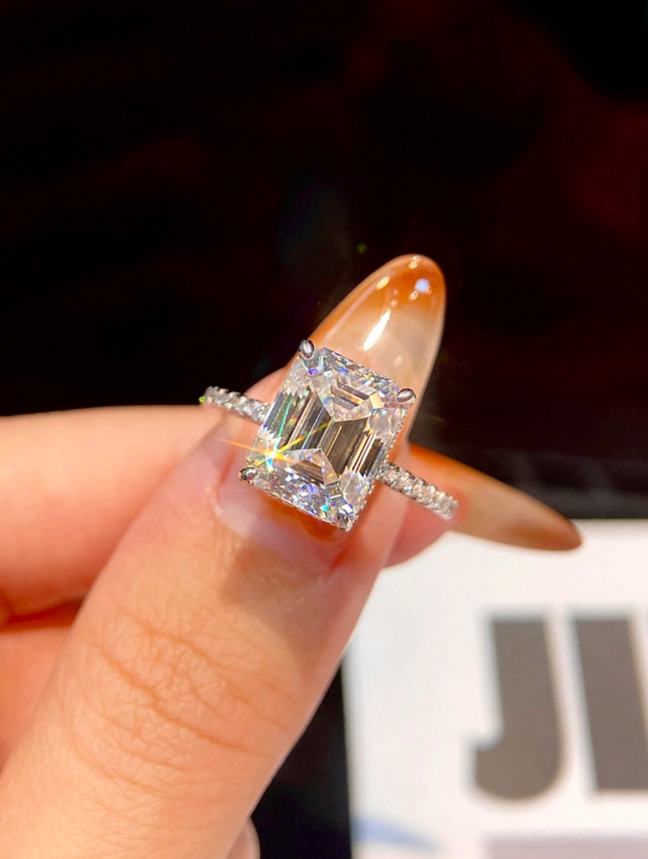 Baguette-Slebet Moissanit Ring | Sterlingsølv Elegance