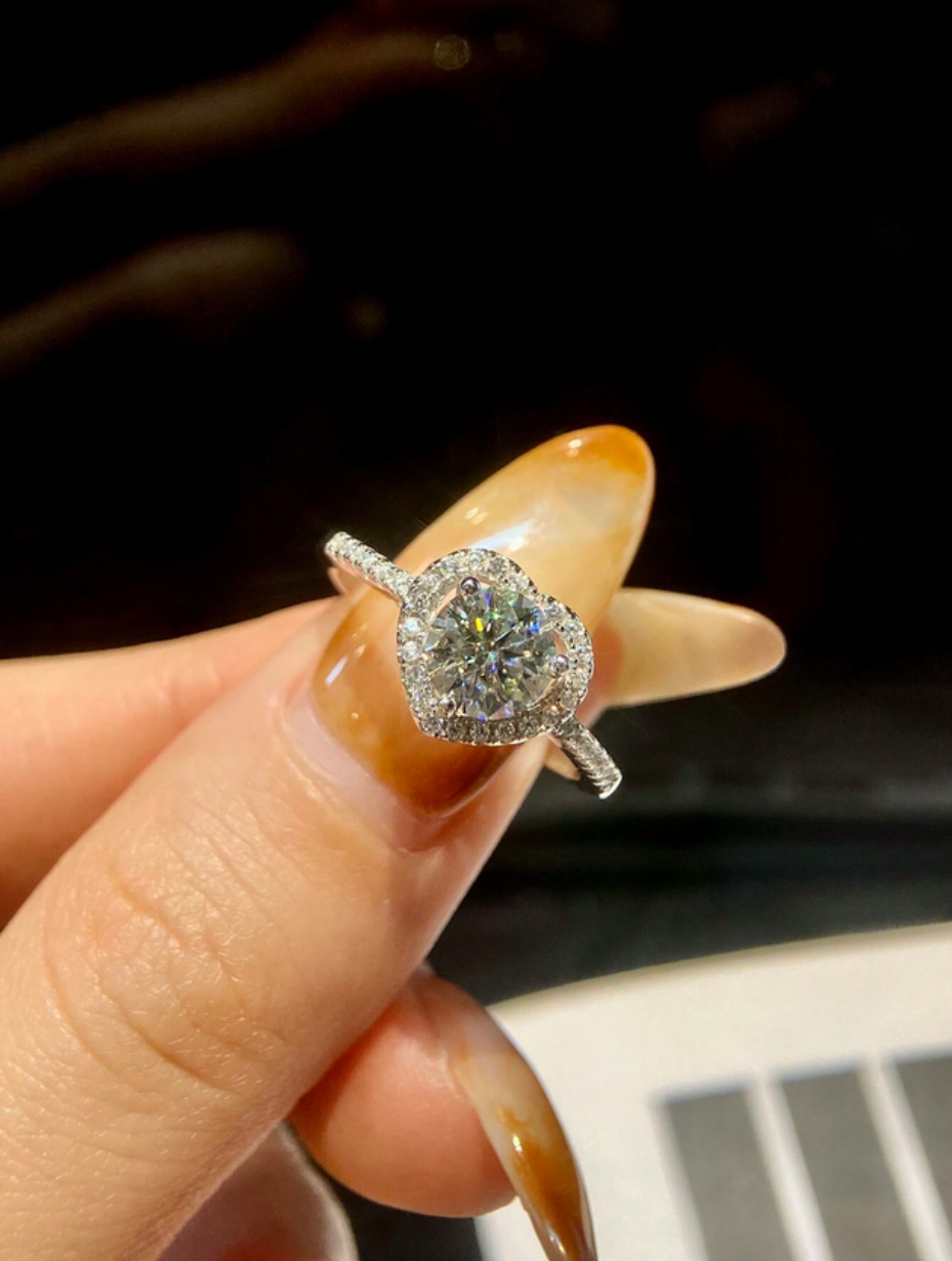 Esberry Moissanit Evighedsring | Klassisk Elegance
