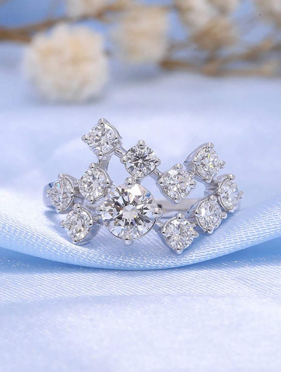 Moissanit Ring med Flere Sten | Stjerneklar Elegance