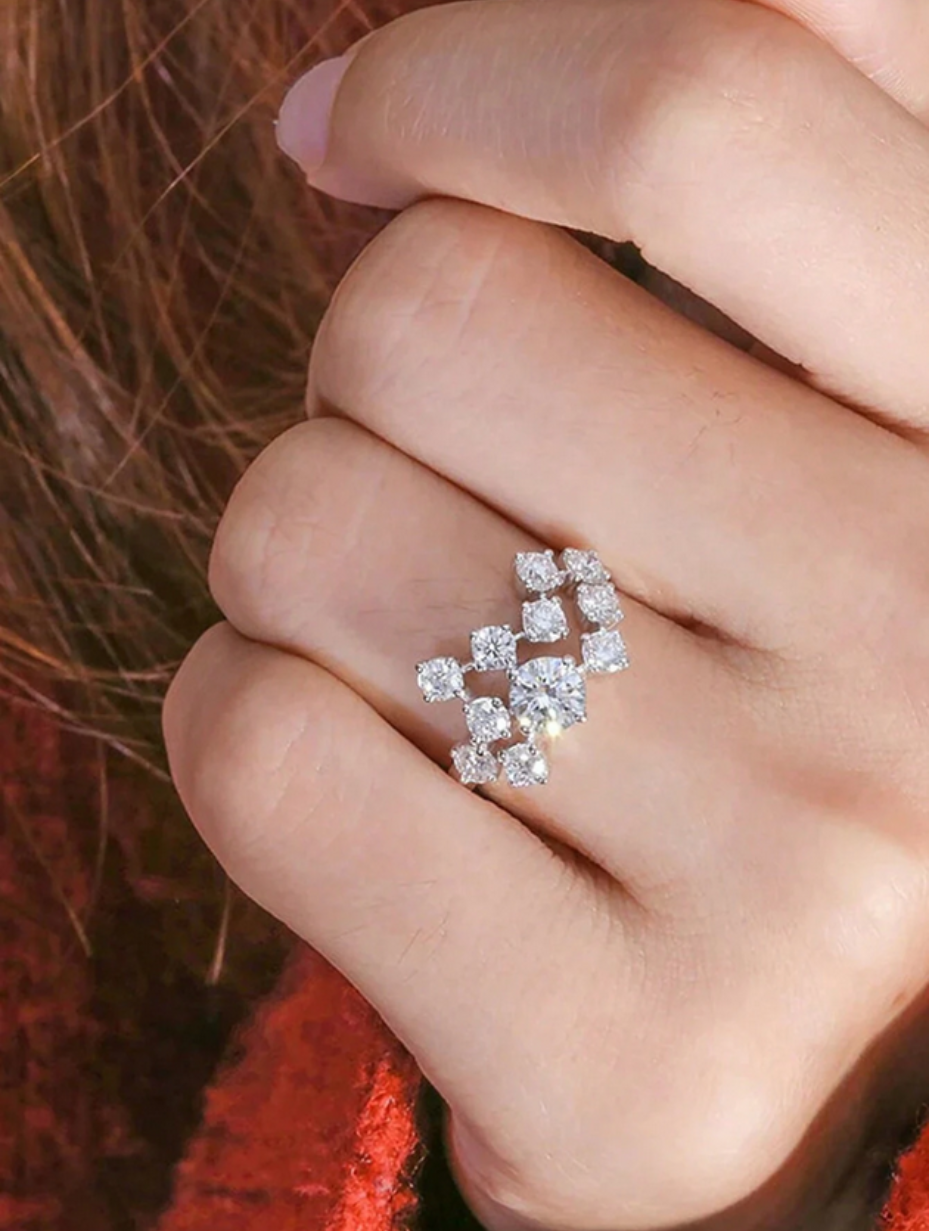 Moissanit Ring med Flere Sten | Stjerneklar Elegance