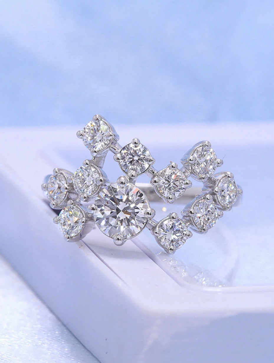 Moissanit Ring med Flere Sten | Stjerneklar Elegance