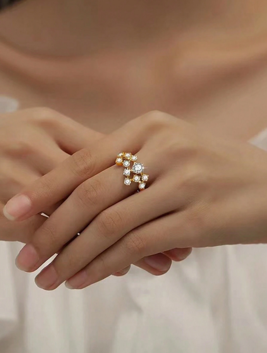 Moissanit Ring med Flere Sten | Stjerneklar Elegance