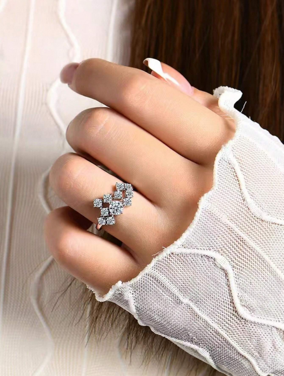 Moissanit Ring med Flere Sten | Stjerneklar Elegance