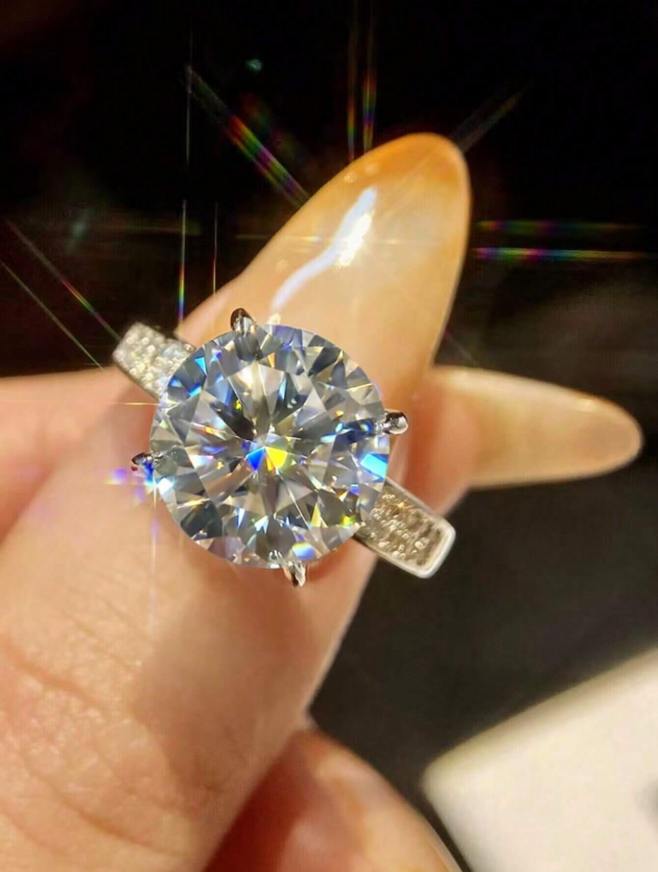Large Moissanite Ring | Classic Luxury