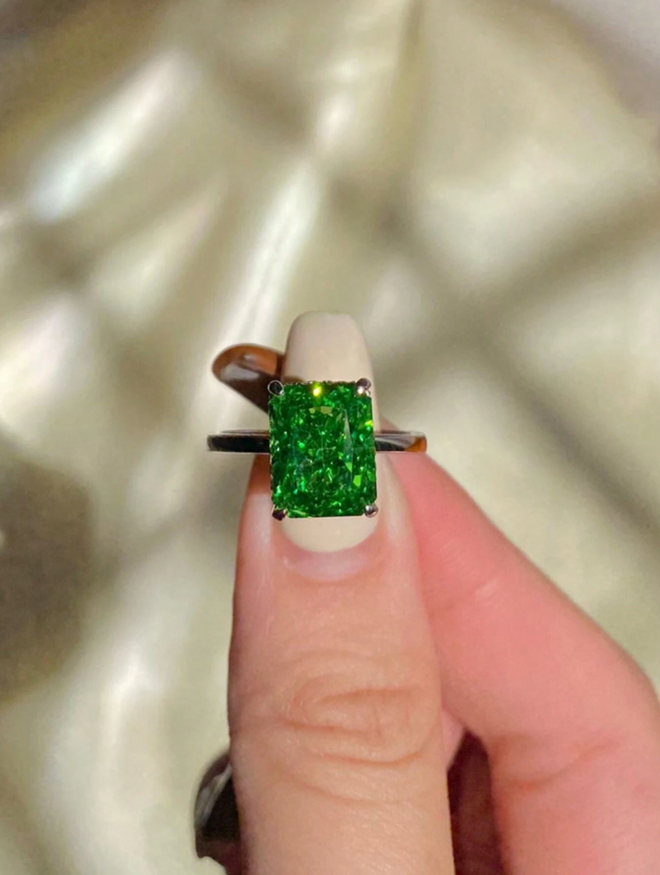Ice Flower Cut Square Ring | Vintage Elegance