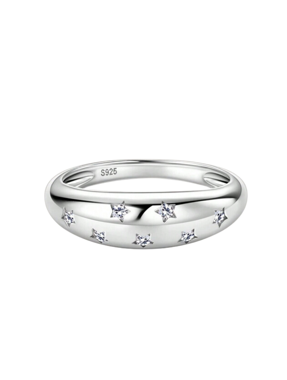 1.5mm Round Moissanite Ring | Timeless Charm