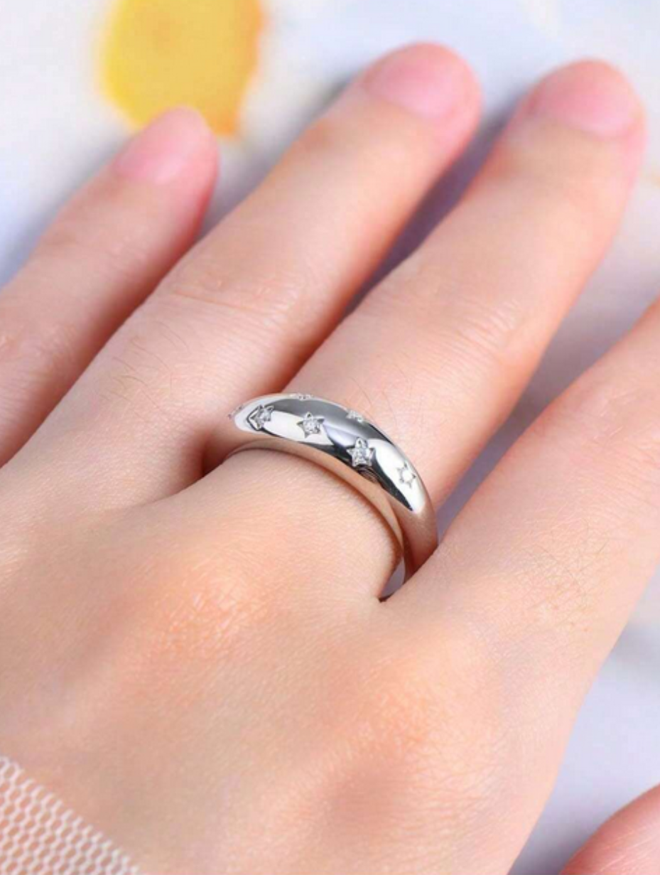 1.5 mm Moissanite Ring | Tidløs Lethed