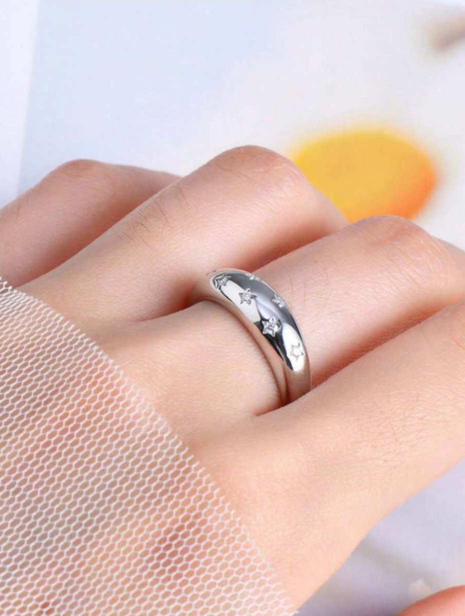 1.5 mm Moissanite Ring | Tidløs Lethed