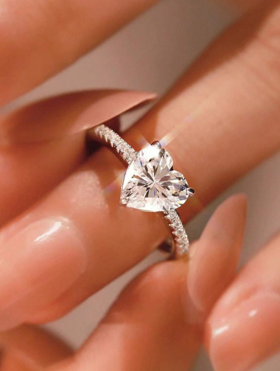 Heart Rhinestone Ring | Moissanite Sparkling Design