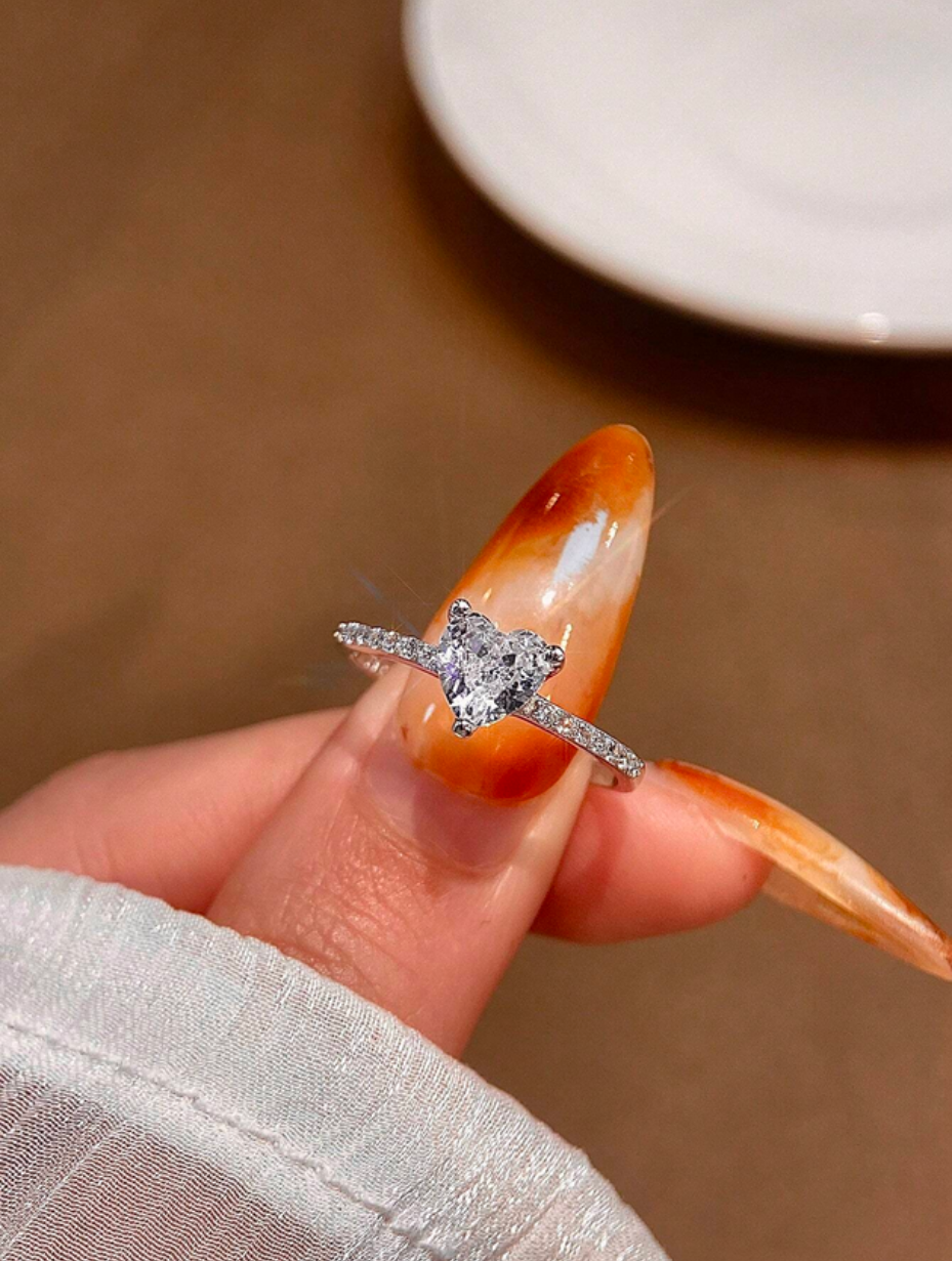 Heart Rhinestone Ring | Moissanite Sparkling Design