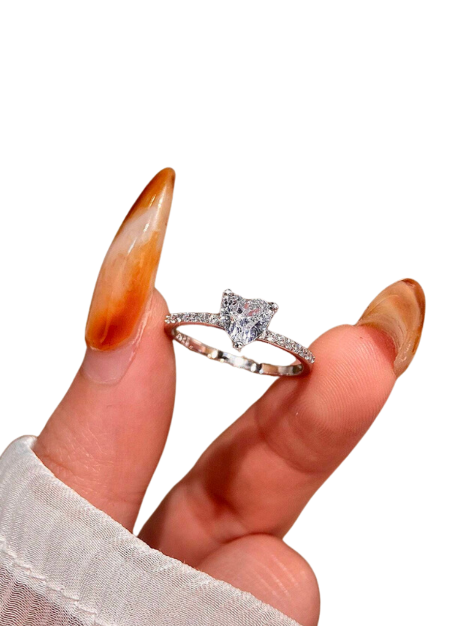 Heart Rhinestone Ring | Moissanite Sparkling Design