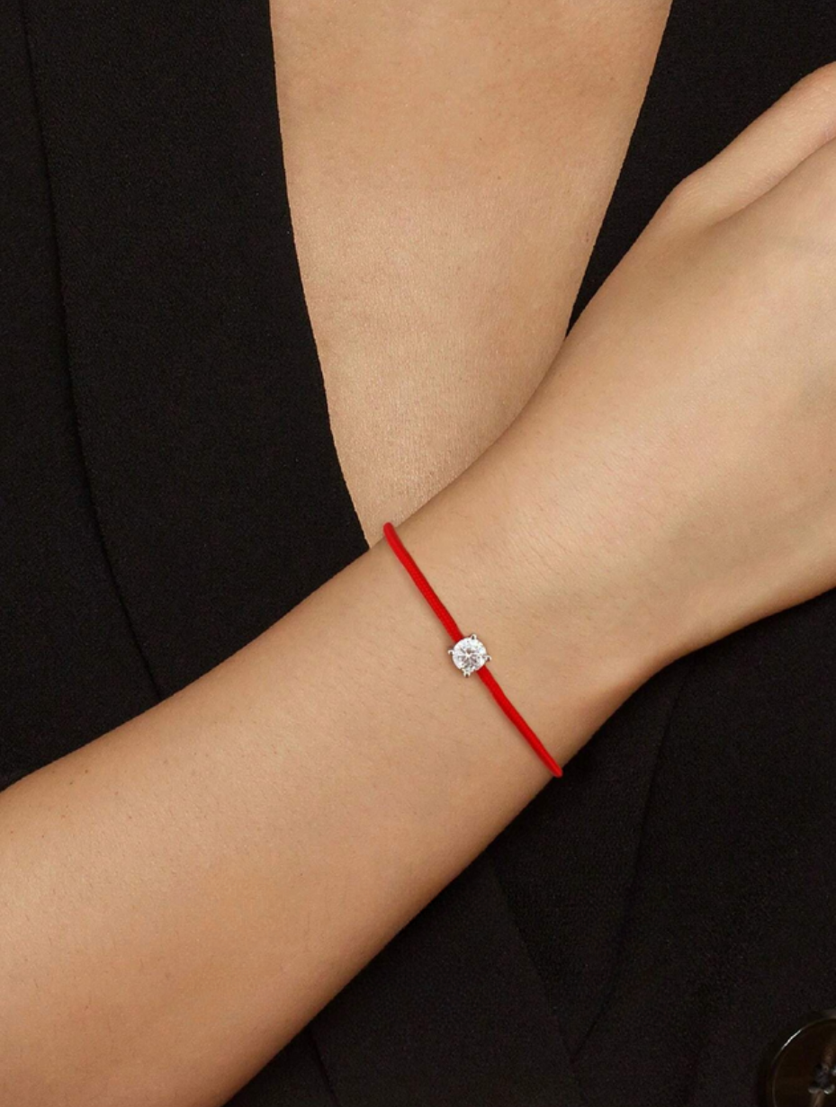 Moissanite Solitaire Bracelet | Four-Claw Elegance