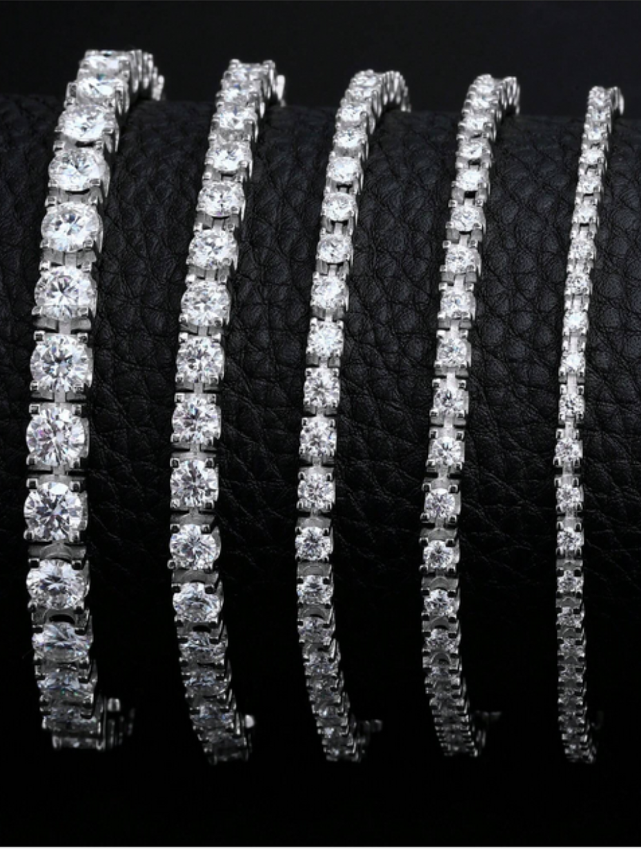 Moissanite Tennis Bracelet | Sleek & Luxurious