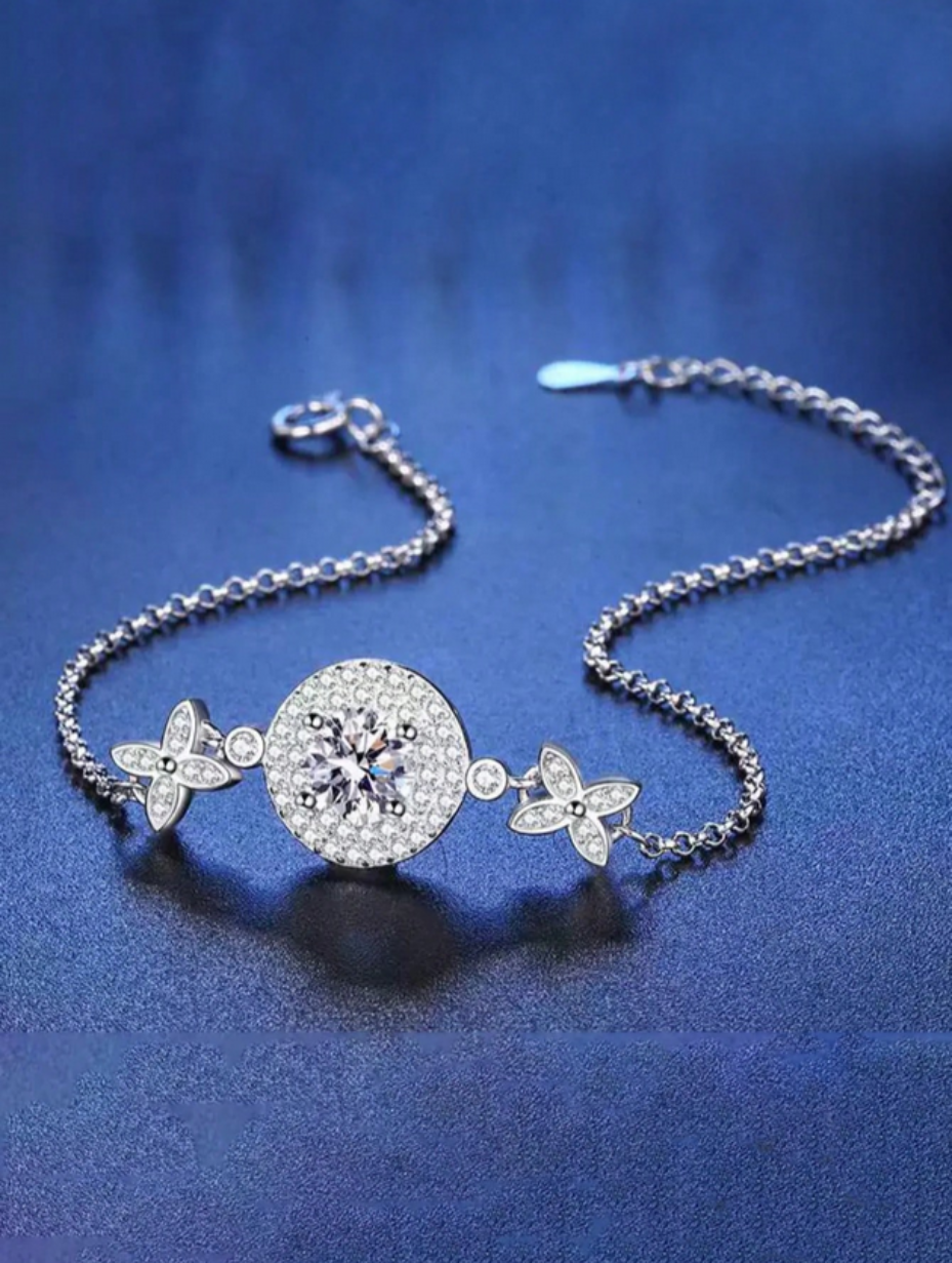 Luxurious Round Moissanite Bracelet | Classic Beauty