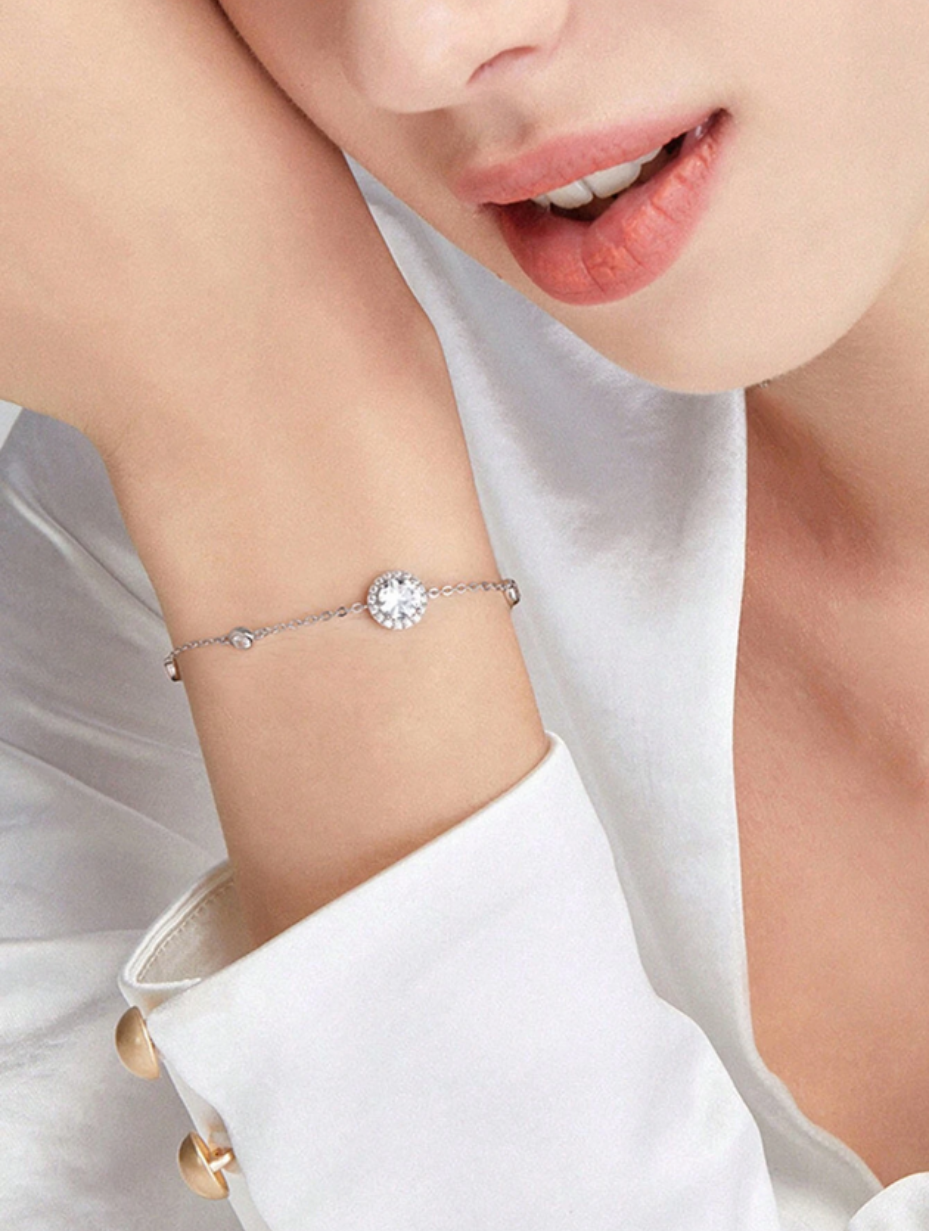 S925 Silver Moissanite Star Bracelet | Elegant & Luxurious
