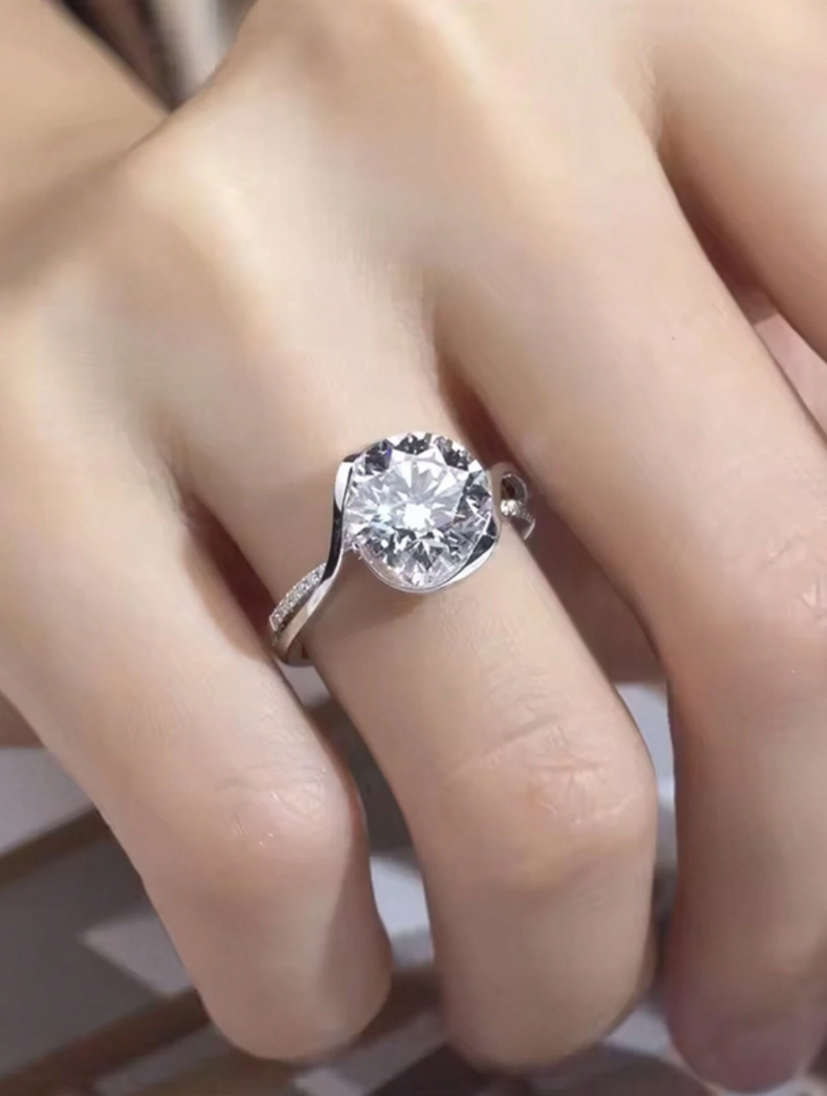 Solitairering i Sterlingsølv |Moissanit Elegance