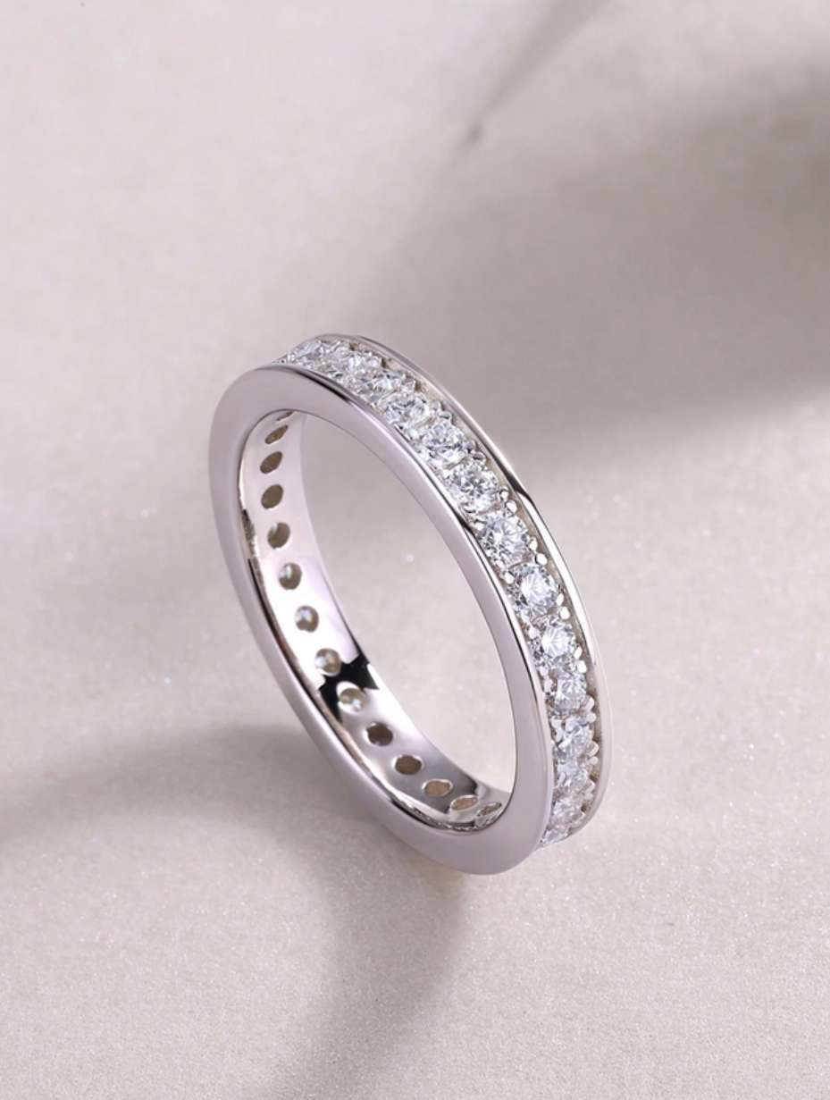 360° Moissanite Ring i Sterlingsølv | Unisex Design med Elegant Glans