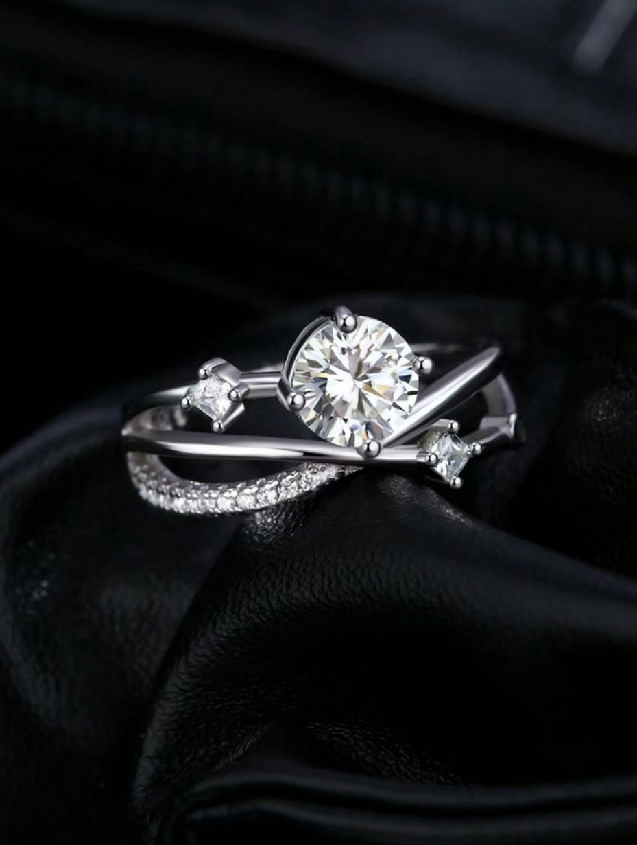 Twisted Moissanite Ring | Sterling Silver