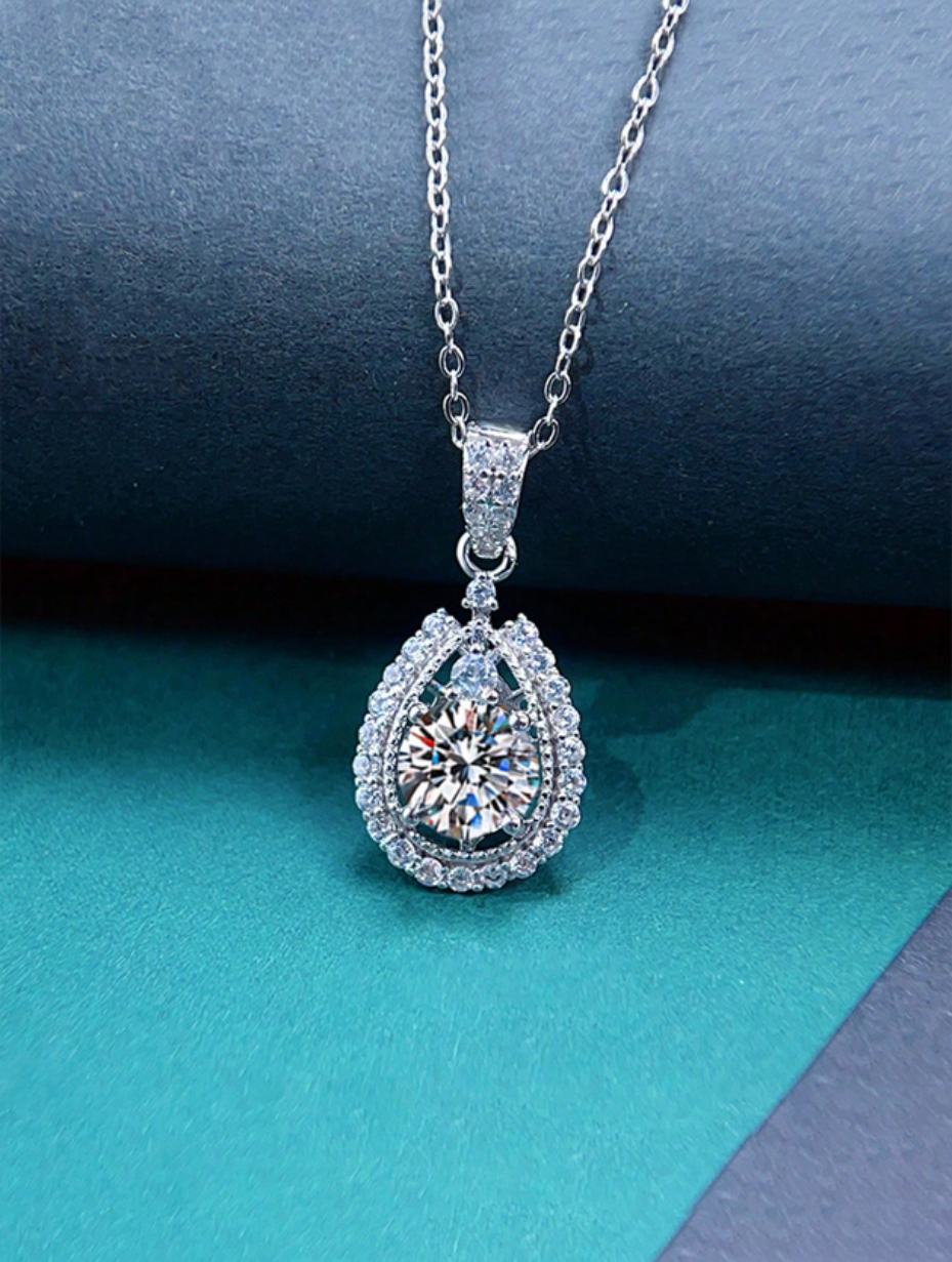 Elegant Moissanite Pendant Necklace | Timeless Luxury
