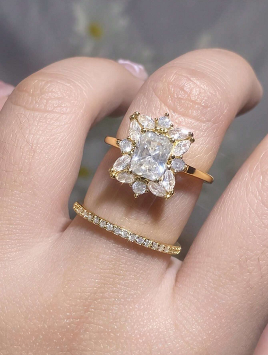 Moissanit Asymmetrisk Guld Ring | 925 Sterling Sølv