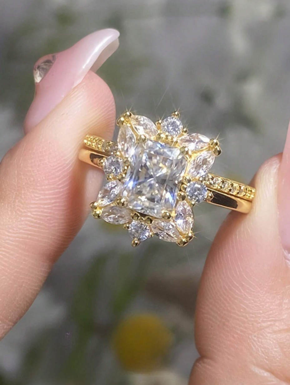 Moissanit Asymmetrisk Guld Ring | 925 Sterling Sølv
