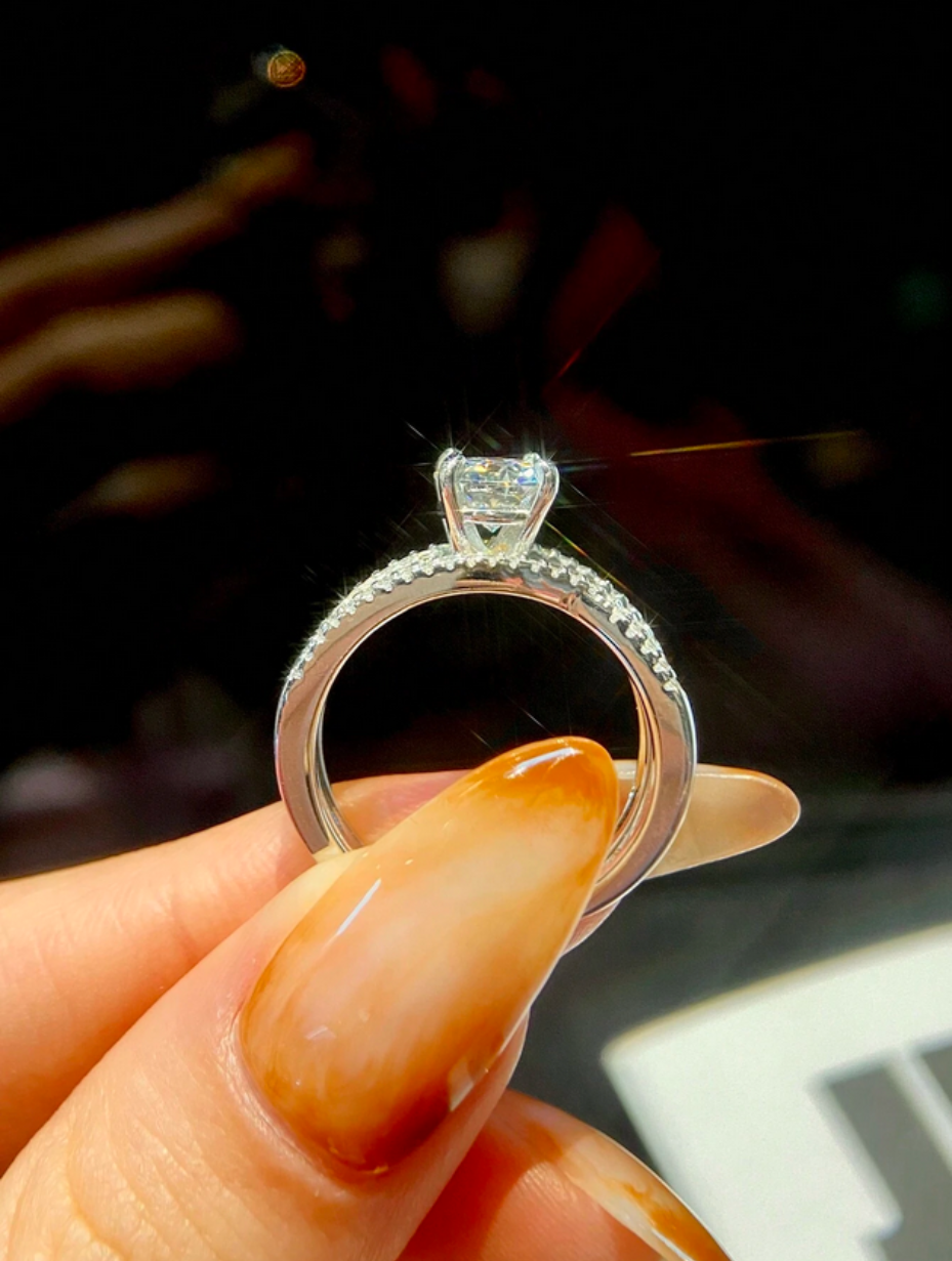 Galaxy Ring med Moissanite | 925 Sterlingsølv
