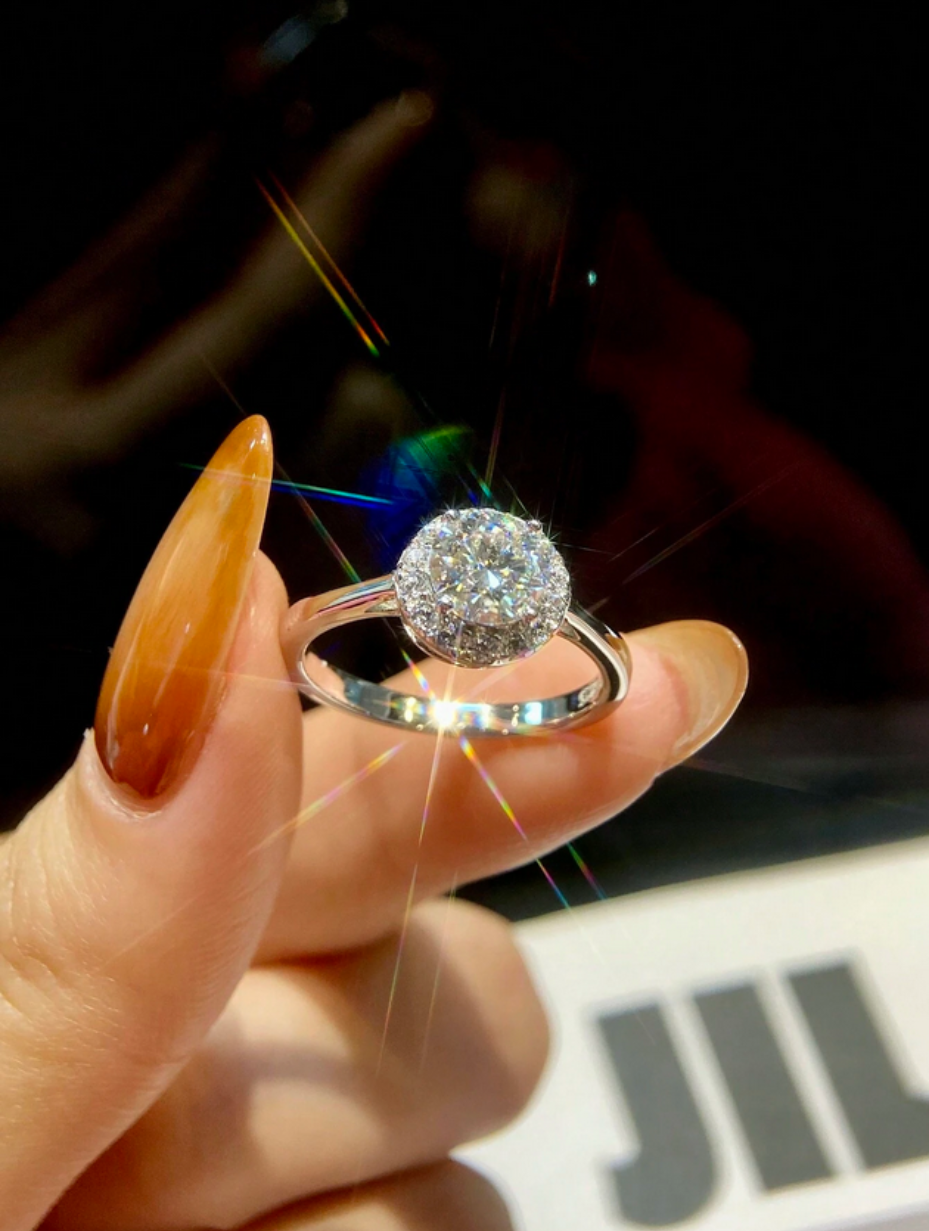 Elegant Funklende Moissanit Solsikkehalo-Ring | Gave til Kvinder i 925 Sterlingsølv