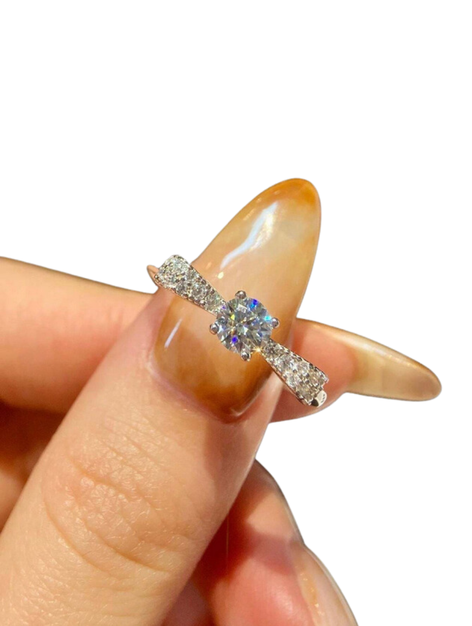 Fire-Klø Moissanit Ring | S925 Sterling Sølv
