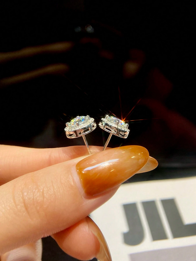 S925 Sterling Silver Moissanite Round Stud Earrings | Timeless Luxury