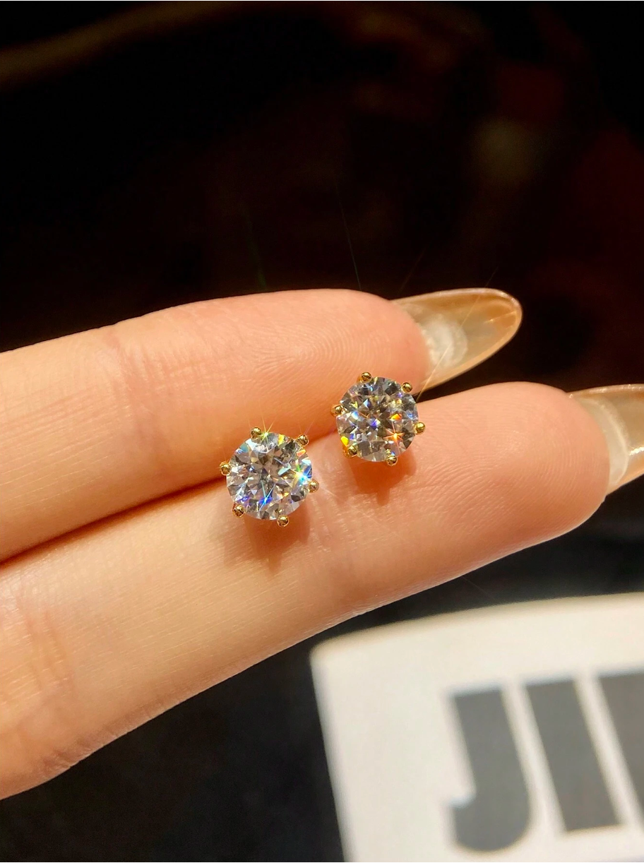 1 Pair 0.1ct-2ct Six-Claw Moissanite Earrings | S925 Silver Stud