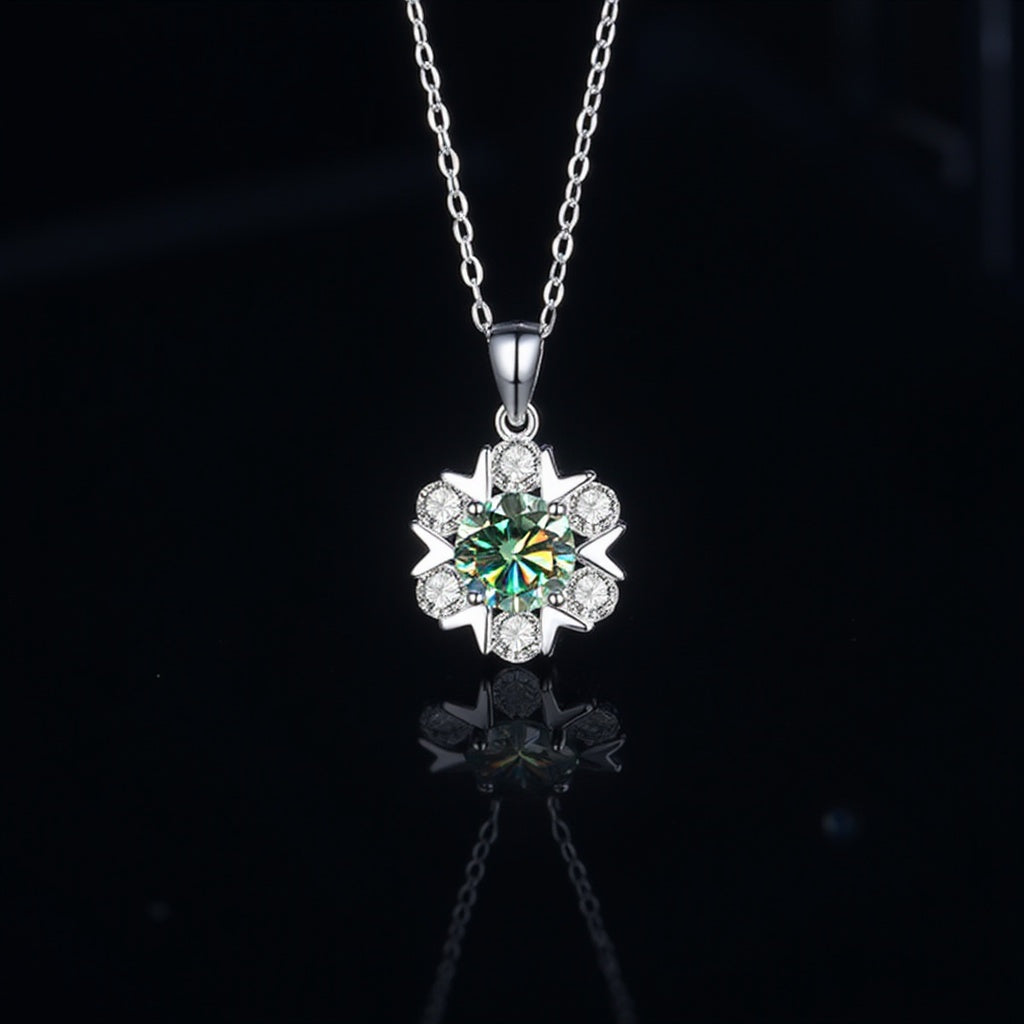 Moissanite Snefnug Grøn Sten Halskæde | Elegant og Tidløs Smykkegave