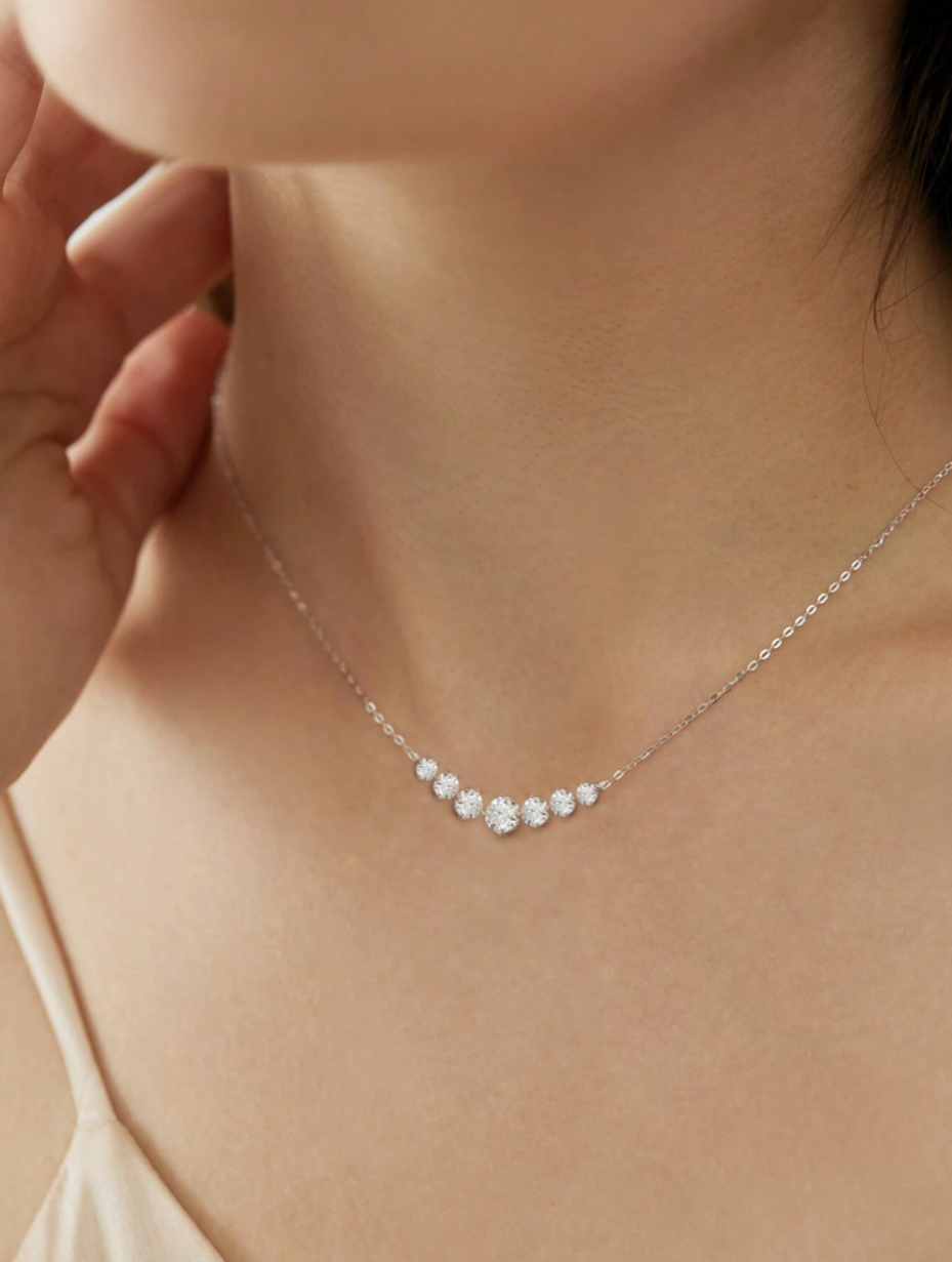 Smiling Seven Princess Moissanite Necklace | S925 Sterling Silver