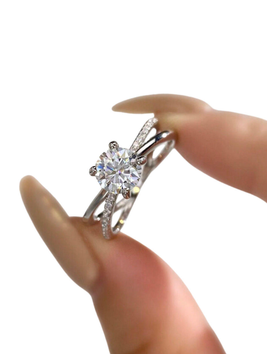 Luxury Moissanite Four Claws Ring | S925 Sterling Silver