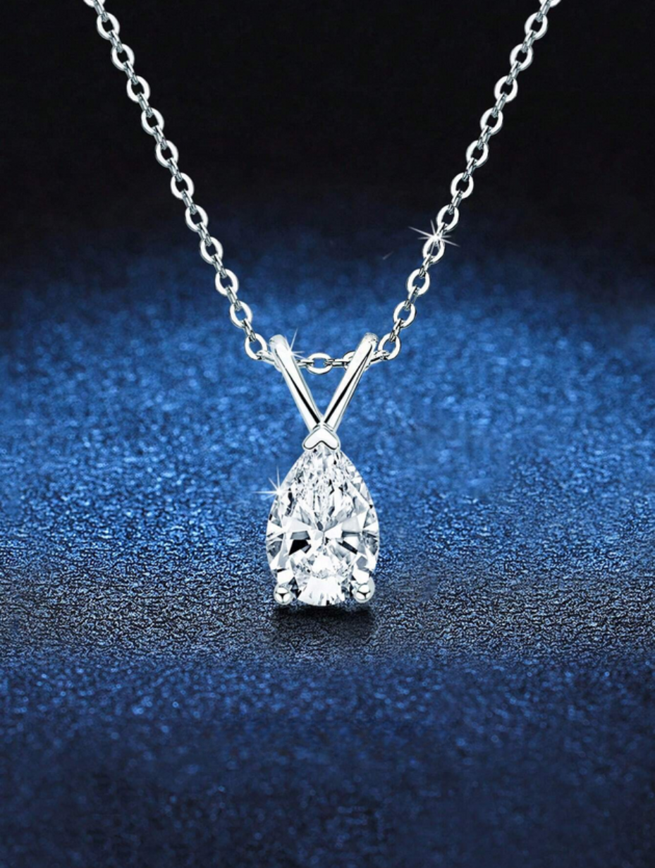 Luxury Moissanite Necklace | Timeless Elegance