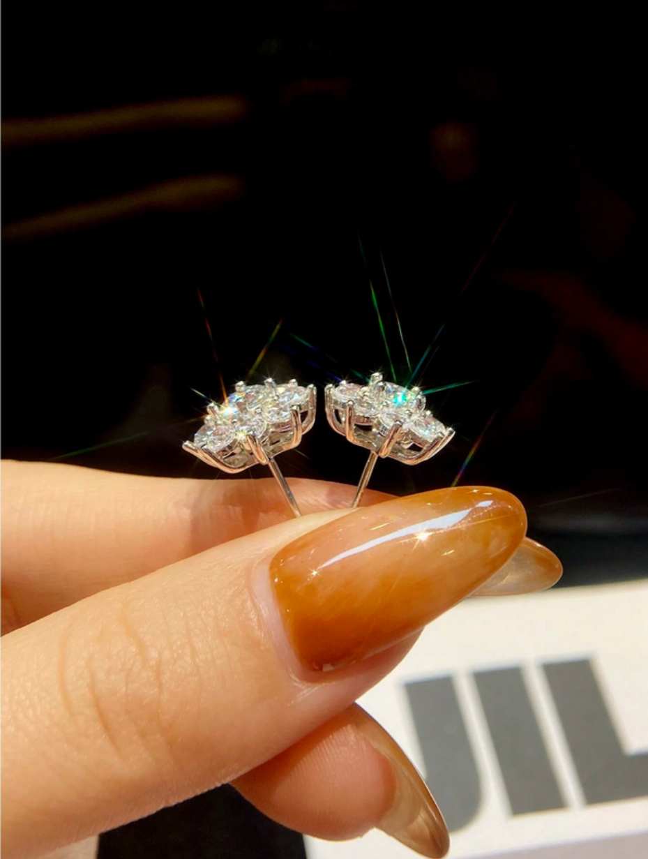 Flower Moissanite Stud Earrings | S925 Sterling Silver