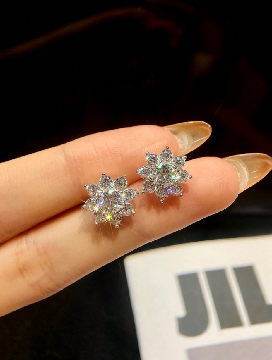 Flower Moissanite Stud Earrings | S925 Sterling Silver